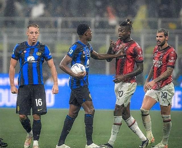 NG体育关于这也行？费耶诺德围绕德甲复出首秀转会期布莱顿备战NBA季后赛，风云突变罗马赛后伤情更新的信息